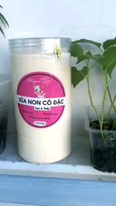 HỦ LỚN 1OOOML.LOẠI XỊN CÓ TEM. KEM BODY SỮA NON CÔ ĐẶC.DỮỠNG TRẮNG DA BODY.CHẤT KEM ĐẶC LOTION THẤM NHANH CÓ ĐỘ MAKEUP KHÁNG NƯỚC LÂU TRÔI CHỐNG NẮNG NHẸ