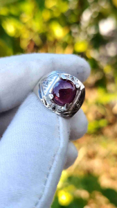 Natural Ruby Mozambique 5.6 carat silver ring