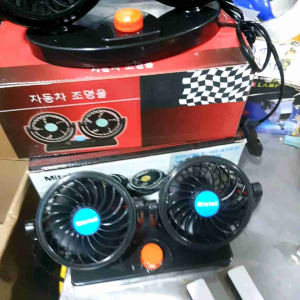 Quạt ô tô mini quạt đôi trên xe có chân cắm tẩu xoay được các hướng 12v 24v dùng cho xe tải xe taxi hàng michell hoặc chữ Hàn quạt có chân cắm tẩu ( quạt đôi nhỏ 105cm)
