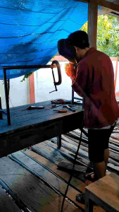 ชั้นวางกระถางต้นไม้ ดีไซด์ทันสมัย แยกชิ้นได้ ชั้นวางเหล็กอย่างดี ทนแดดทนฝน