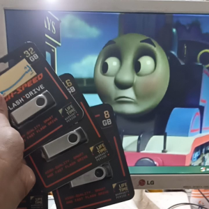 USB flashdisk 16GB + Bonus OTG + Bonus MP4 Full Anak-anak Kartun dan Belajar Anak Terpopuler