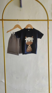 BAJU SETELAN ANAK JERAPAH 1-6 TAHUN / SETELAN BAJU ANAK LAKI-LAKI JERAPAH / BAJU SETELAN / BAJU SETELAN ANAK / BAJU SETELAN ANAK GANTENG / BAJU SETELAN BAHAN IMPORT / SETELAN BAJU ANAK COWO / SETELAN BAJU ANAK LAKI / TERMURAH SETELAN