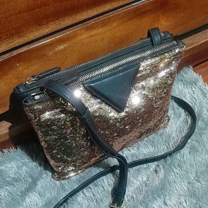 Sling Kulas Mix Sequin: Aksesoris Fashion Wanita Desain Trendy