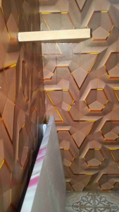 ambalan gantung dinding