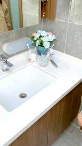 Bộ cắm chải nhả kem ECOCO thông minh tặng kèm 4 cốc 1802