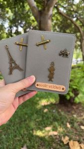 [Hottrend] Túi đựng hộ chiếu màu xám retro đẹp miễn phí khắc tên dán charm thoải mái theo style của bạn.