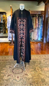 Abaya Zipper Tenun Viscos by Dian Pelangi LIMITED EDITION Busana Muslim Maxi Dress Gamis Kaftan Gaun Outfit Busui Pesta Pernikahan Kondangan Lebaran Wanita Hijaber Cantik Anggun Modis Modern Simple Elegan Mewah Model Arab Terbaru Motif Batik Kekinian