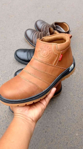 SEPATU PRIA KULIT resleting samping terbaru kekinian