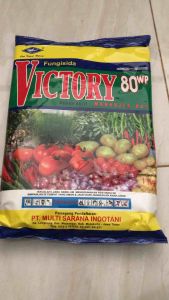 Victory 80WP Kuning 1 KG Fungisida Mankozeb 80% Kontak Protektif Mengendalikan penyakit seperti busuk daun bercak ungu dan antraknosa