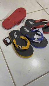 SANDAL JEPIT FILLPPER ANAK BASIC WARNA GRADASI HITAM (WARNA MIX HITAM) SIZE 26-37