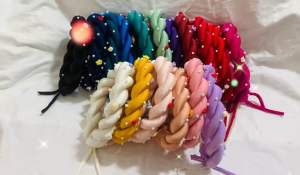 Mấn đội đầu gắn hoa cho mẹ và bé m128