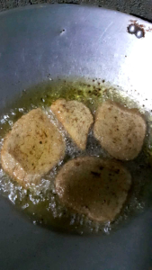 จัดส่งภายใน 48 ชั่วโมง ไม่รวมวันพฤหัส กือโป๊ะสดนราธิวาส สูตรดั้งเดิม ขนาด 900g  หัวเกรียบปลา ส่งตรงจากโรงงาน100% แพ็คถุงสูญญากาศ มี 4 ขนาดให้เลือก