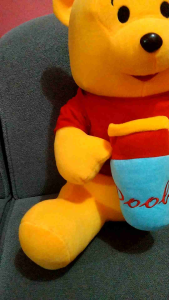 BONEKA WINNIE THE POOH HONEY BESAR KARAKTER BINATANG BERUANG MADU MAINAN ANAK KADO SOUVENIR
