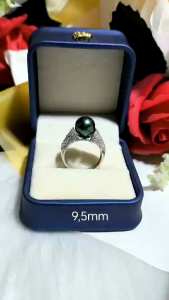 Nhẫn ngọc trai nuôi màu xanh 95mm