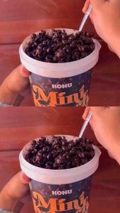 Konu Mini Krunch Large 360grams Choco-Rainbow-Matcha-CookiesandCream-DarkChoco-Strawberry