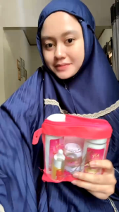 CREAM SIANG MALAM AST GLOW