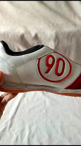 sepatu olahraga futsal bahan kulit outsole sudah jahit keliling