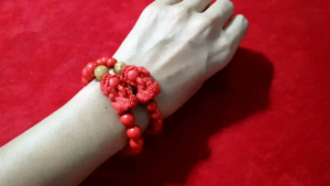 สร้อยข้อมือซินนาบาร์ปี่เซียะ ดึงดูดความมั่งคั่งร่ำรวย ปลดปล่อยพลังงานลบ เรียกทรัพย์ เพิ่มโชคลาภ หินพ่อค้าแม่ค้า เสริมโฉลก สร้อยข้อมือซินนาบาร์ สร้อยข้อมือ ซินนาบาร์ - Lazada