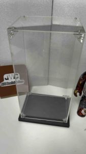 [Local Seller] READY STOCK! Bearbrick 400% & 1000% casings large clip on display box GOOD QUALITY! Transparent box Anti-dust box