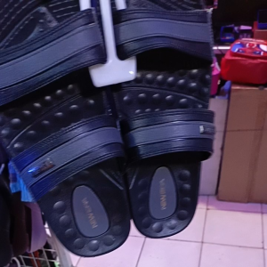 Sandal Slop Newera Pria Dewasa: Desain Kasual & Nyaman