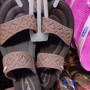 sandal model slop newera untuk wanitapengiriman cepat