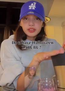 (100% Original) POP MART Labubu Sitting Halloween Pumpkin Keychain