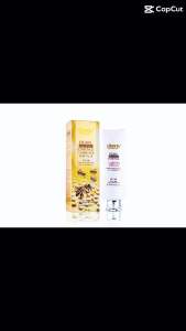 Kem dưỡng trắng da toàn thân Liberty sữa Ong Chúa và Ngọc Trai 320ml - HX1144