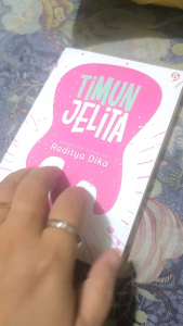 Novel RADITYA DIKA Timun Jelita oleh Raditya Dika dari gagasmedia  * Novel ini adalah karya Raditya Dika diterbitkan oleh gagasmedia.