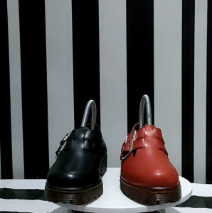 Sepatu Wanita Docmar Gesper Morningbell
