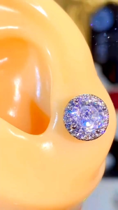 J04 {มีใบเซอร์ GRA รับรอง} ต่างหูเม็ดเดี่ยวเพชรโมอีส 1 กะรัต เรียบหรู ของขวัญวันเกิดครบรอบ