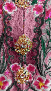 Kebaya Lace Sulam Authentic Kebaya Baba Nyonya Lace with BUTTONS(Free Lace Inner)L