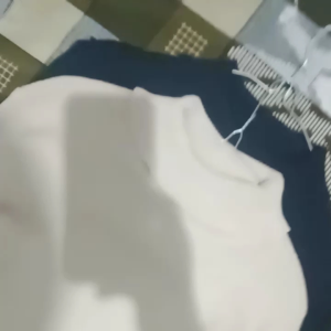 Baju Kerah Tinggi Wanita: Desain Elegan untuk Muslim & Non-Muslim