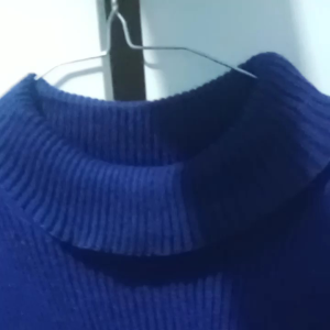 Desain Sweater Kerah Tinggi Pria