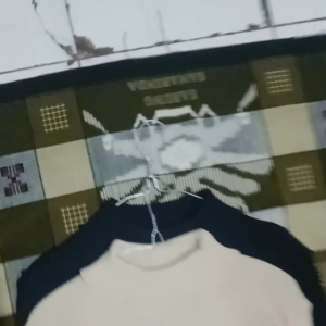 sweater pri