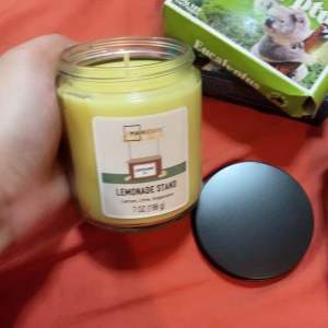 LEMONADE STAND LEMONLIMESUGARCANE SCENTED CANDLE