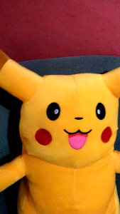 BONEKA POKEMON PIKACHU JUMBO BESAR KARAKTER KARTUN ANIMASI LUCU BAHAN YELVO LEMBUT DAN HALUS SET HADIAH KADO ULTAH COWOK CEWEK DEWASA DAN ANAK MAINAN DOLLS TOYS LABEL SNI