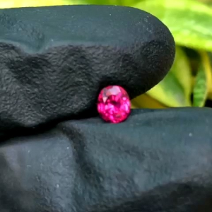 baru garnet natural rhodolite garnet 086 ct memo KGL warna merah cerah luster gemericik kristal mulus murah