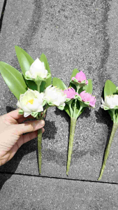 ช่อบัว บัวเข้าช่อแบบดินไทยปั้น ขนาดก้านยาว 9-10 ปราณีต สวยงาม