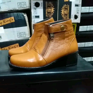 Sepatu Boots Anak Perempuan Hak Rendah / Cokelat Model Resleting 6 Inci (Usia 3 - 9 Tahun)