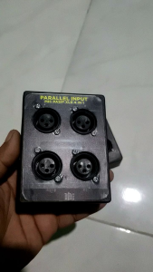 Paralel Microphone 4in 1 Out: Aksesoris Audio Profesional untuk Streaming & E-commerce