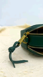 Tas Selempang TB Import: Tas Wanita Desain Modern