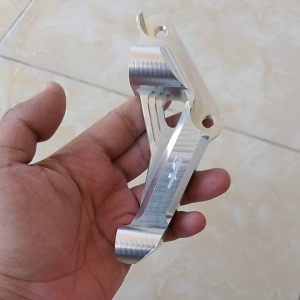 Breket Braket Kaliper Nissin Twin Africa Brembo M4 Gp4 4Piston depan pict 100 monoblok CNC Pnp ninja rr r ss 320 300