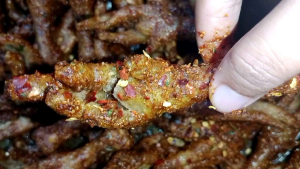 Ceker Crisy renyah sampai tulang kaki ayam crispy