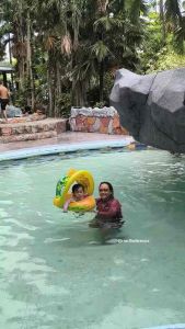 Edepot Children's Swimming Ring Seat Frog Design (57x65cm)