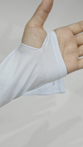 ปลอกแขนกัน UV SPF PA + + + ป้องกันผิวจากแสงแดด เนื้อผ้าระบายอากาศดี มีหลากสีให้เลือก