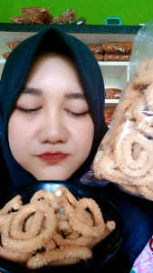250gr Kue Akar Kelapa Manis Wijen kue lebaran kue tradisional cookies snack food kue ketan