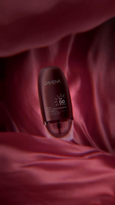 DAVIENA Sunscreen 5X UV Shield Glow Sunscreen SPF 50 PA++++ Semua Jenis Kulit