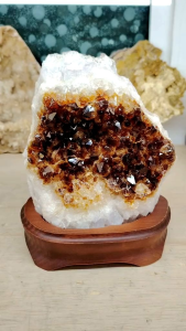 Collection Uruguay Caramel Citrine Cluster Ornament