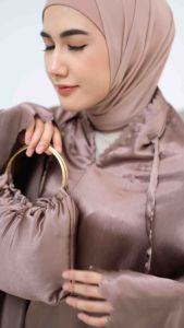 Mukena Dewasa Traveling Silk Cradenza Premium Lasercut Mewah Navy