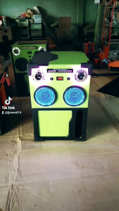 ตู้ลำโพง Bluetooth เครื่องเสียงรถยนต์ขนาดดอกซับ 10 นิ้ว 6.5 นิ้วแหลม 4 นิ้วเพาเวอร์แอมป์ 2800 วัตต์ปรีแอมป์ 7 แบนแยกซับอิสระ 220 โวลท์ แบตเตอรี่ 12 โวลท์ เพื่อใช้ไฟบ้าน และไฟแบตเตอรี่รถยนต์